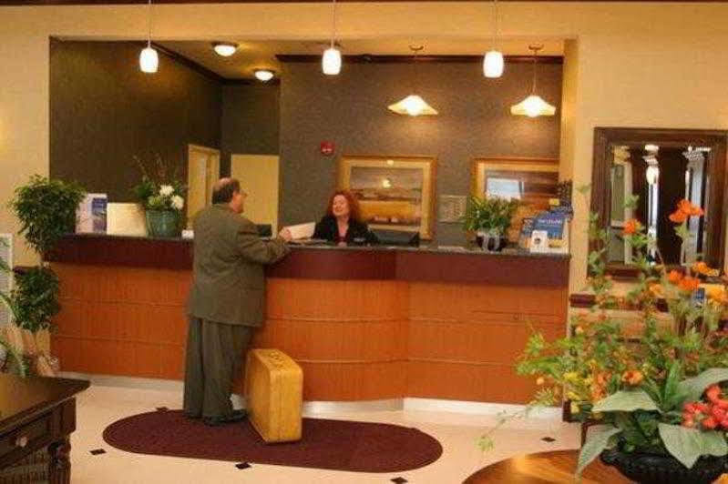 Holiday Inn Express And Suites Allentown West By Ihg Exterior foto